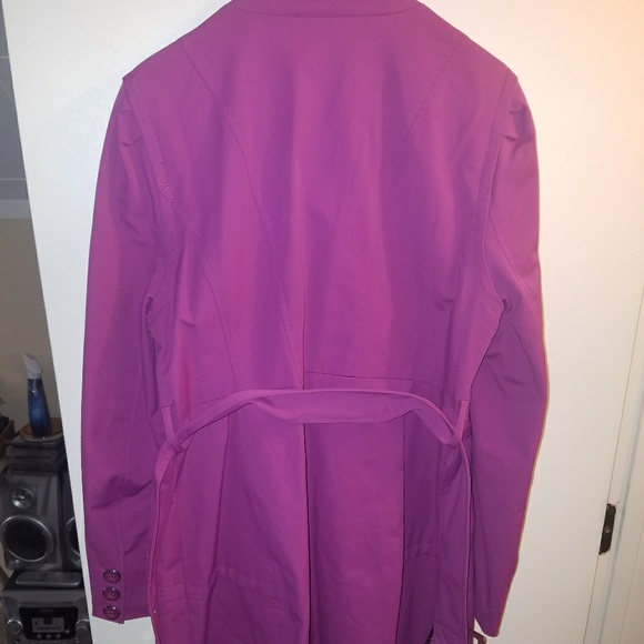Fuschia trench coat - Picture 2 of 4
